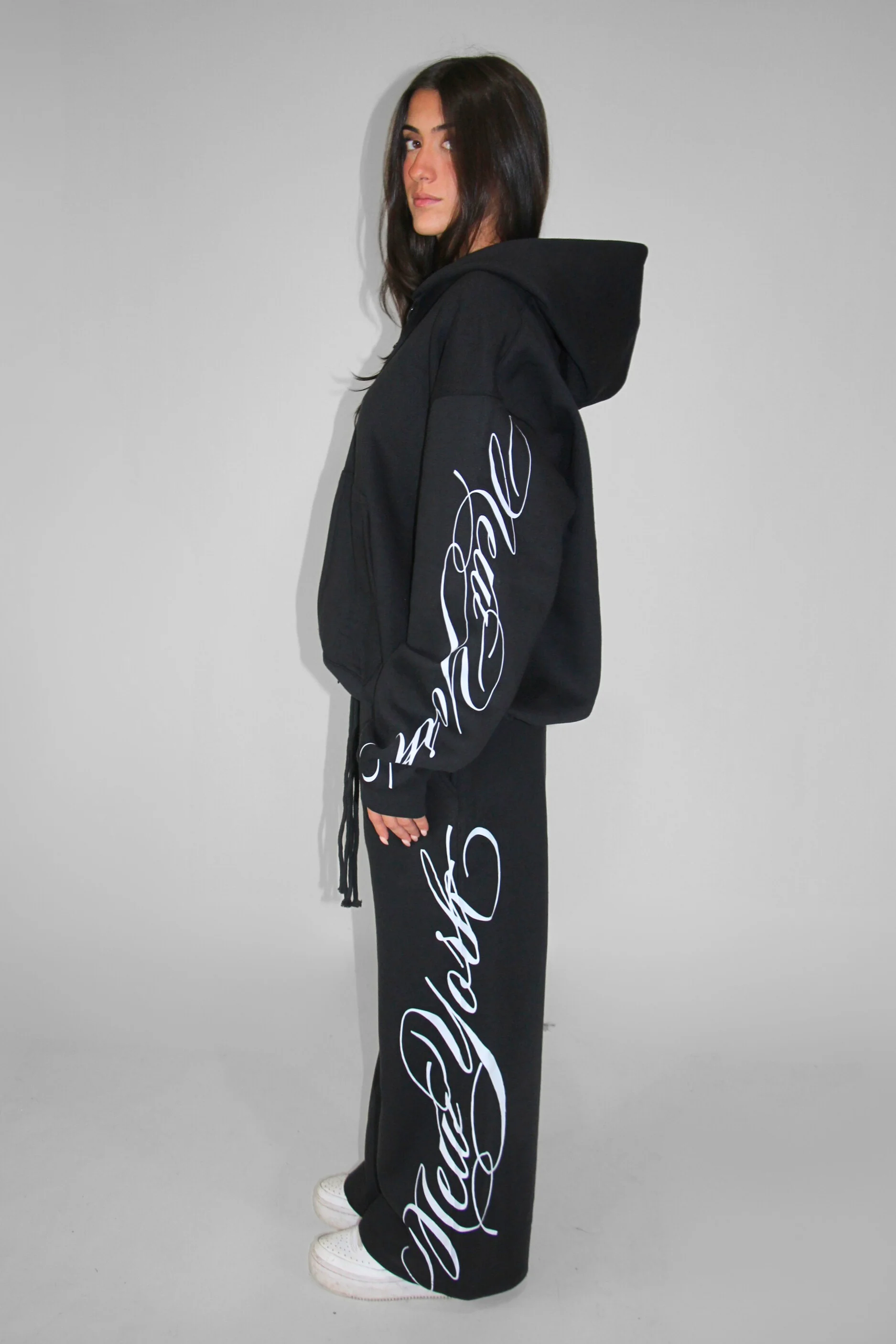 Split Waist Sweats in Black - Image 3