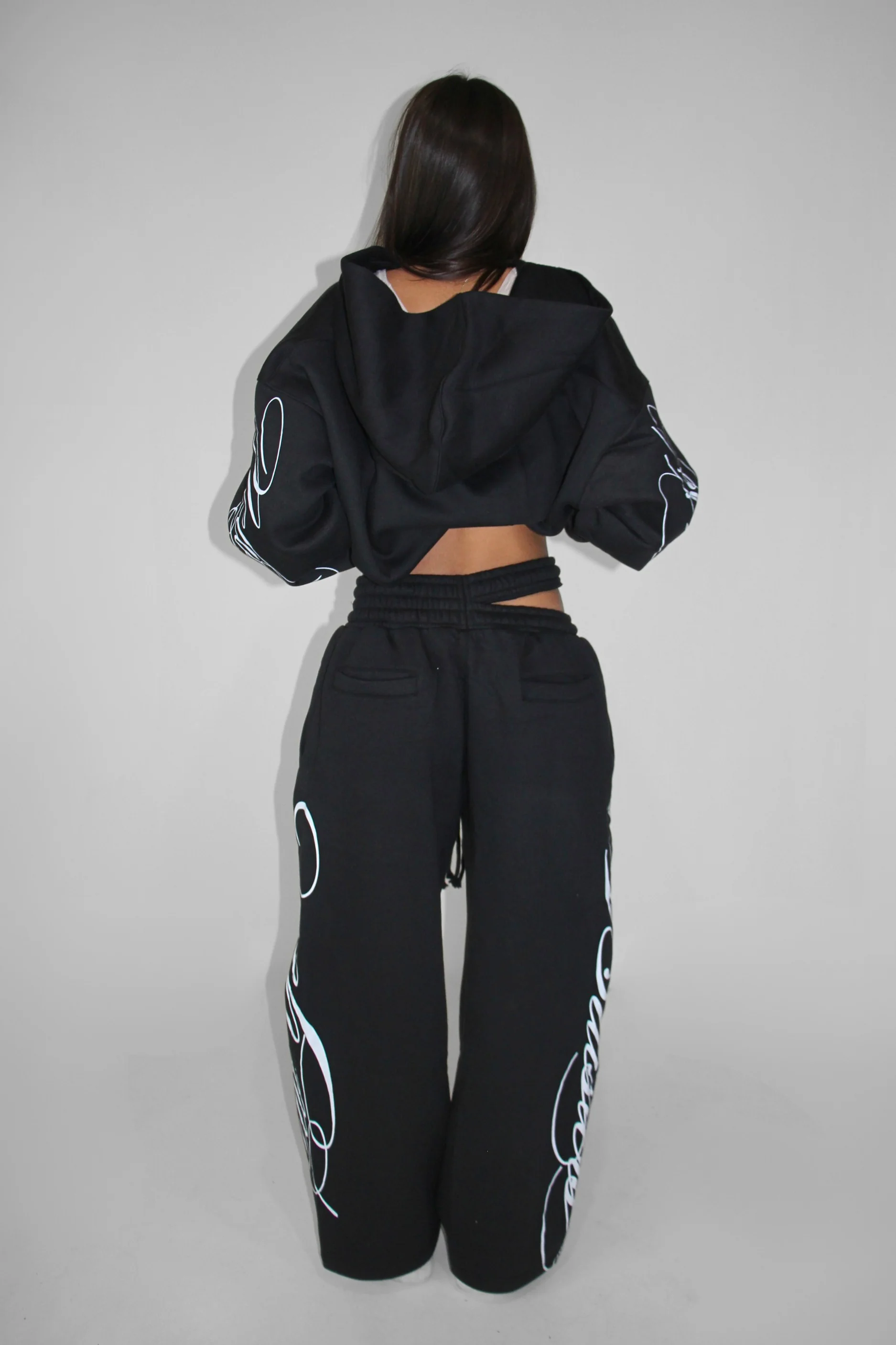 Split Waist Sweats in Black - Image 4