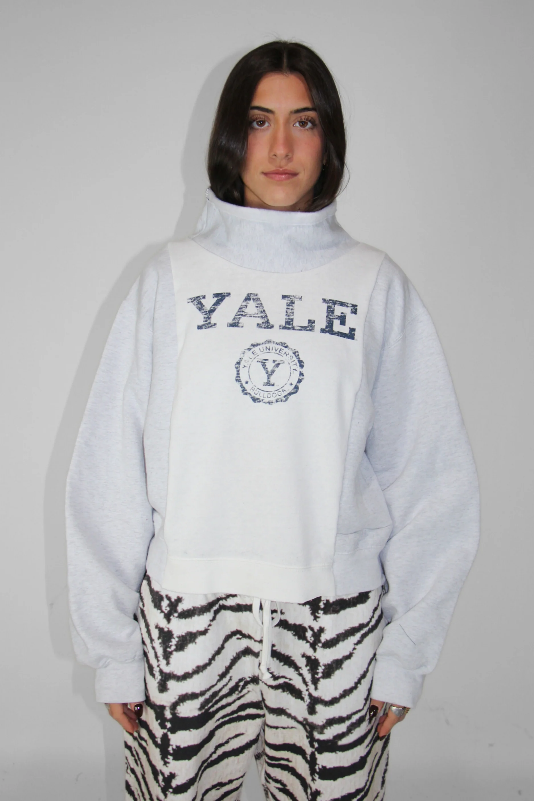 YALE MOCKNECK